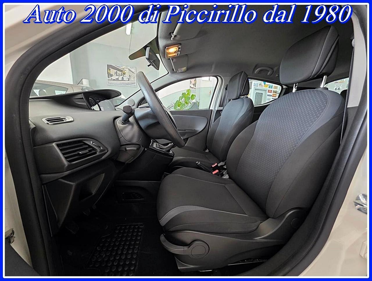 Lancia Ypsilon 1200 GPL di serie Garanzia 12 Mesi