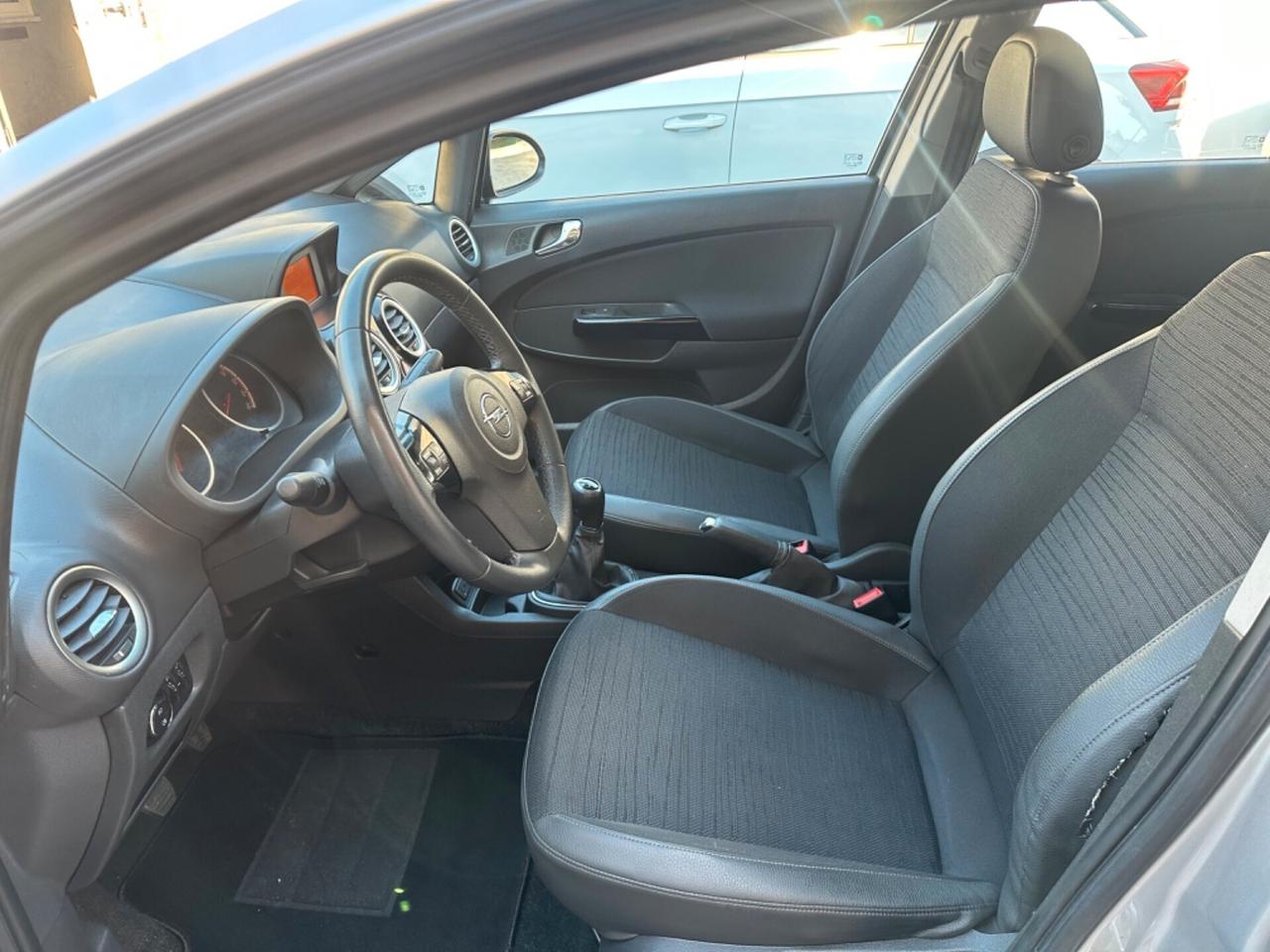 Opel Corsa 1.2 85CV 5 porte GPL-TECH Edition