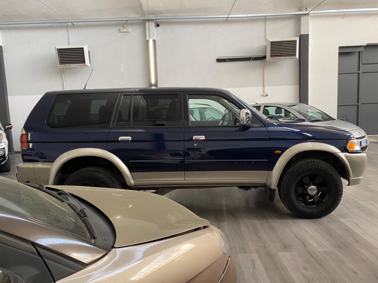 Mitsubishi Pajero Sport 2.5 TDI Instyle