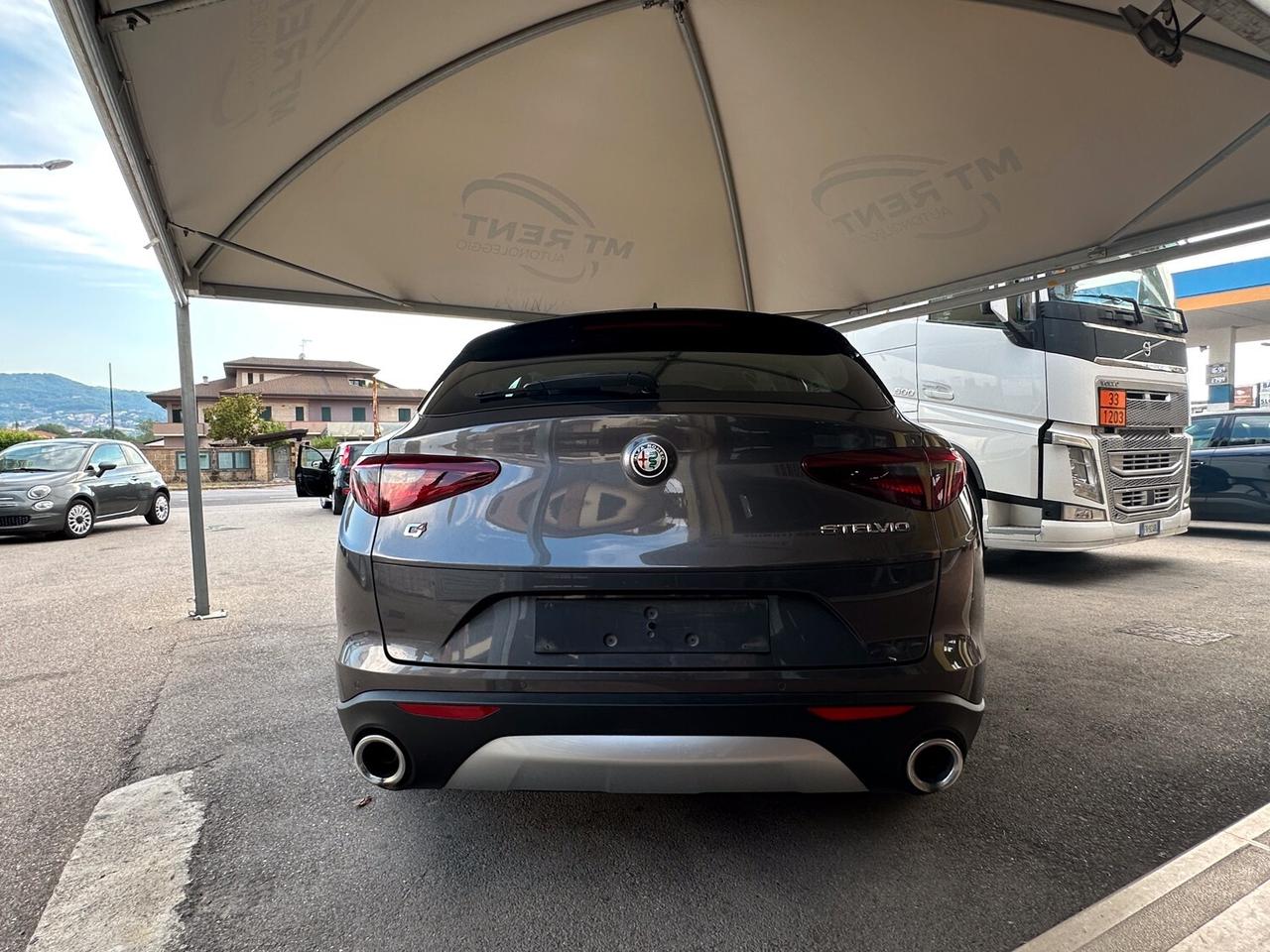 Alfa Romeo Stelvio 2.2 Turbodiesel 190 CV AT8 Q4 Business