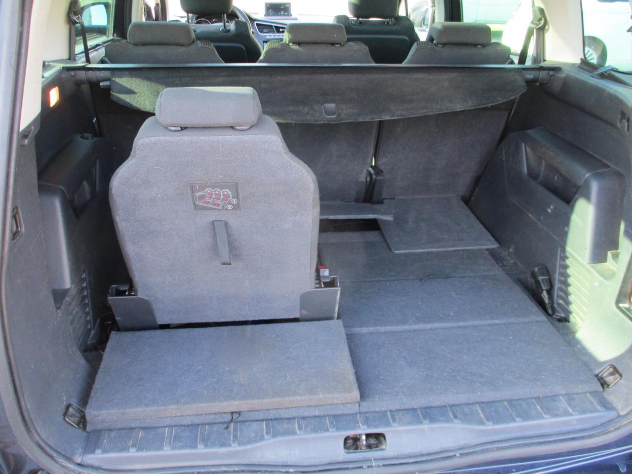 Peugeot 5008 5008 1.6 hdi 8v Business 115cv TETTO/Navi/7 Posti