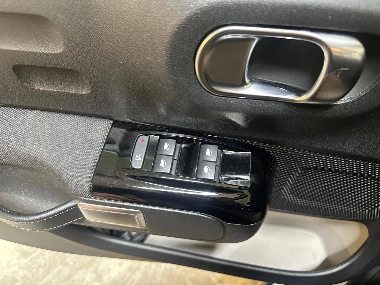 Citroen C3 1.2 puretech Max 83cv