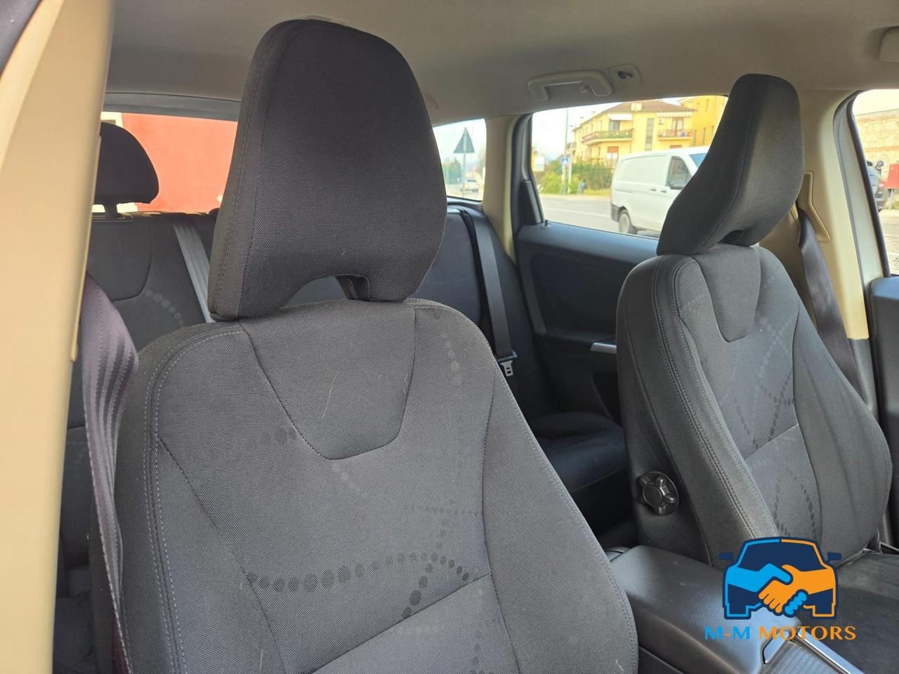 Volvo XC60 2.0 d4 (d3) R-design geartronic