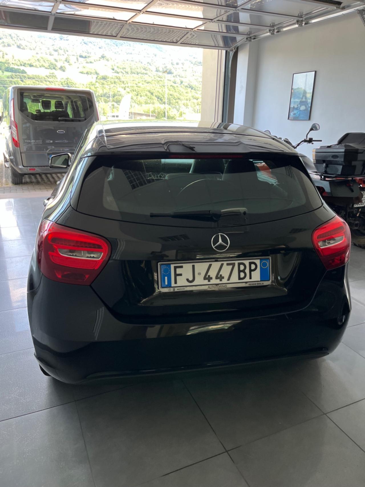 Mercedes-benz A 160 A 160 d Automatic Sport