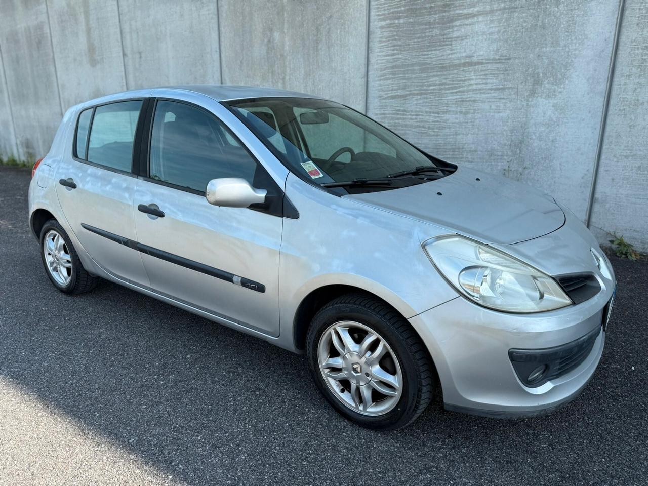 Renault Clio 1.5 dCi 68CV 5 porte NEOPATENTATI