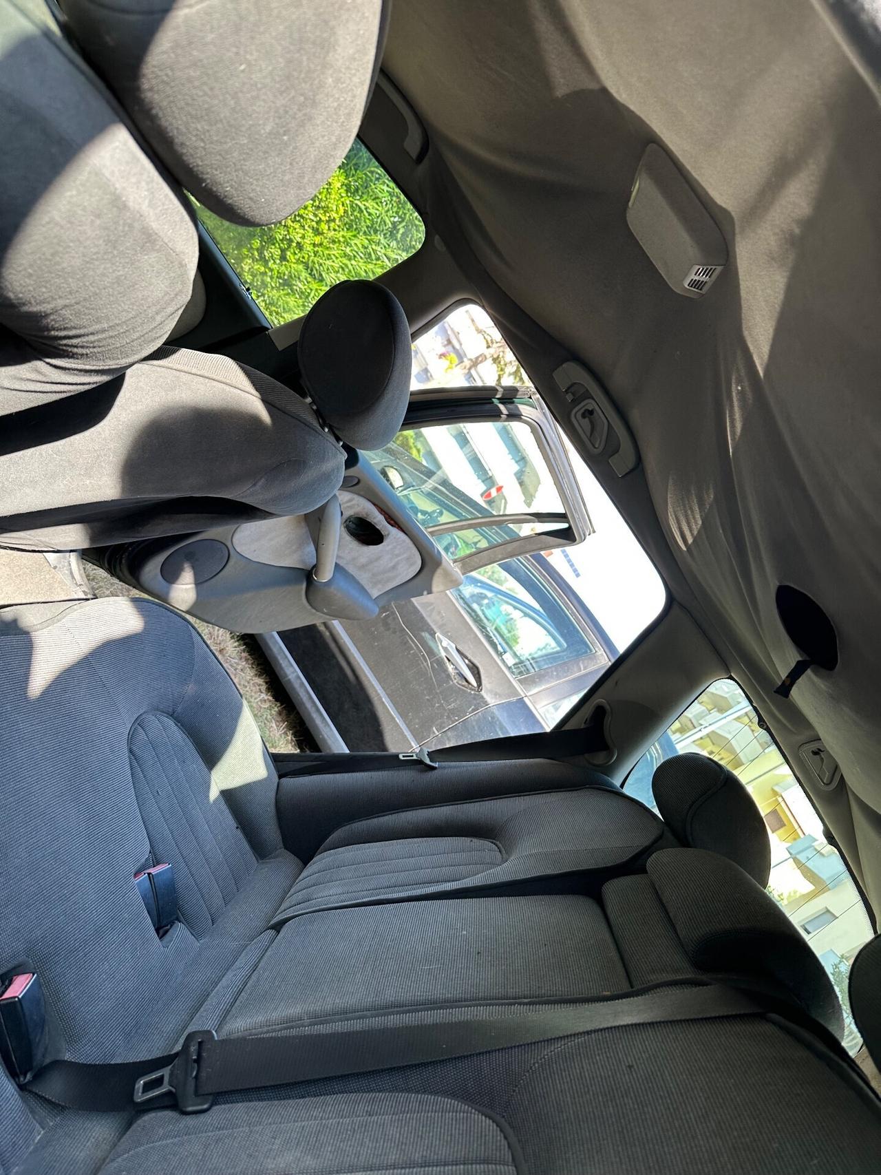 Rover 75 2.0 CDTi 16V cat Tourer Sterling 2006