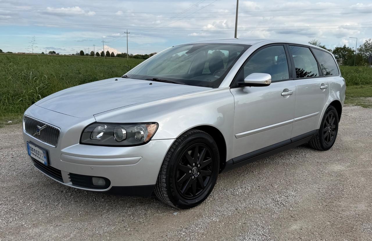 VOLVO V50 2.0 DIESEL SUMMUM NEOPATENTATi