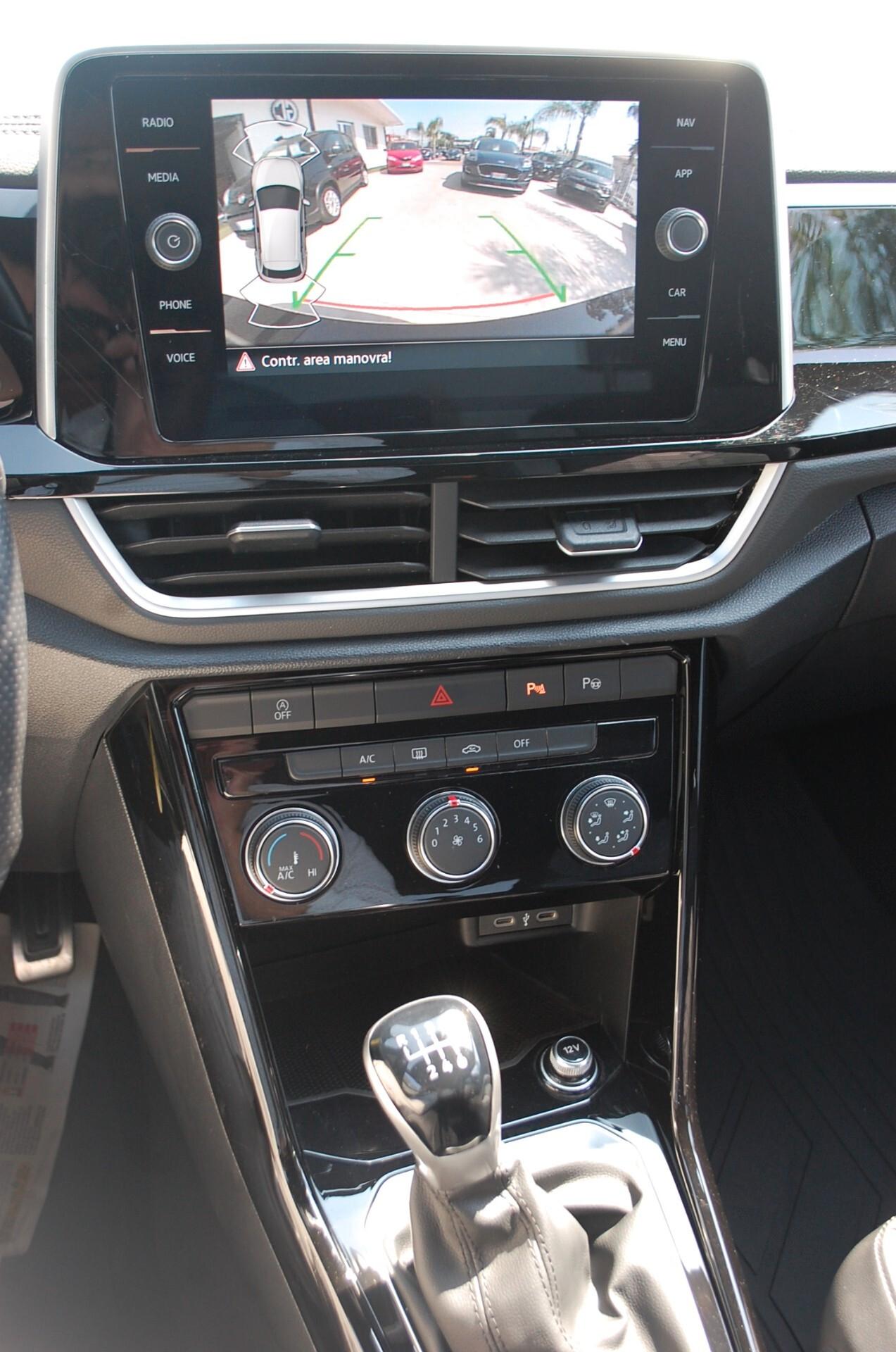 Volkswagen T-Roc 2.0 tdi 116CV R-Line Uff Italy USB Lega Led App