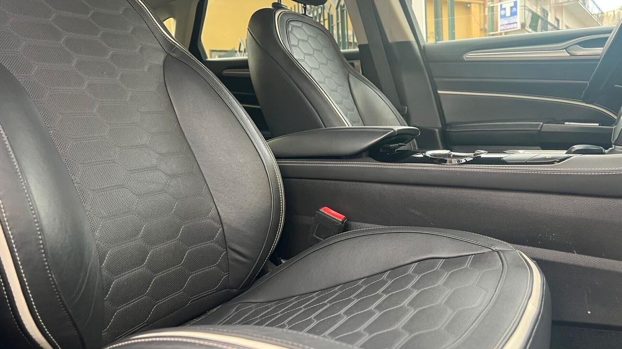 Ford Mondeo Full Hybrid 2.0 187 CV eCVT 4 porte Vignale