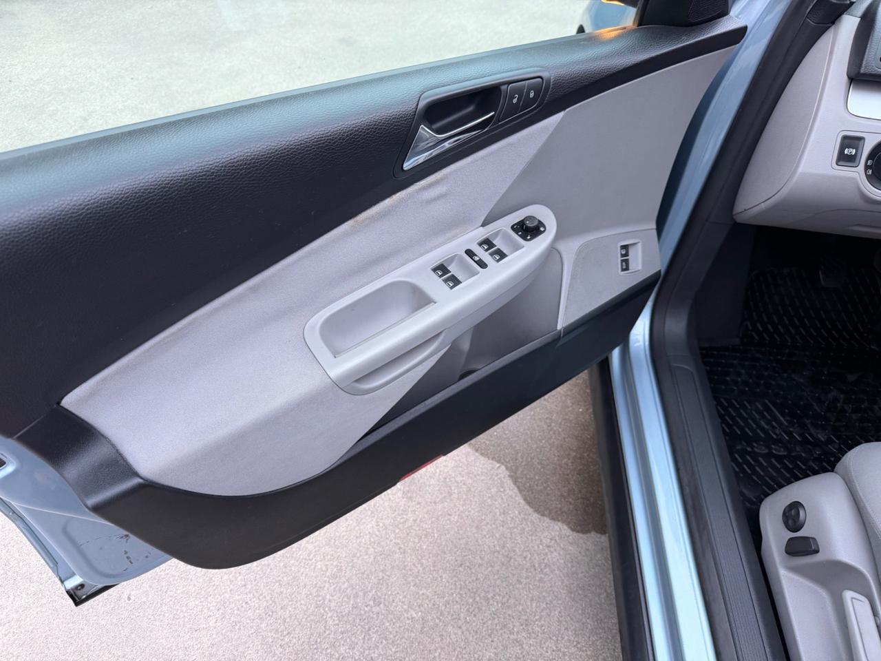 Volkswagen Passat 2.0 TDI DPF Comfortline