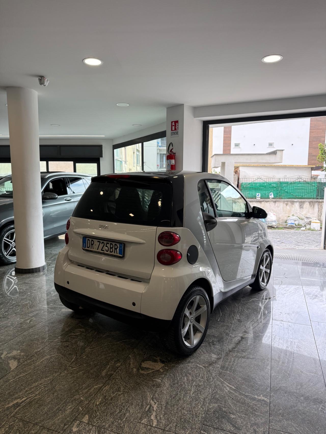 Smart ForTwo 1000 62 kW coupé passion