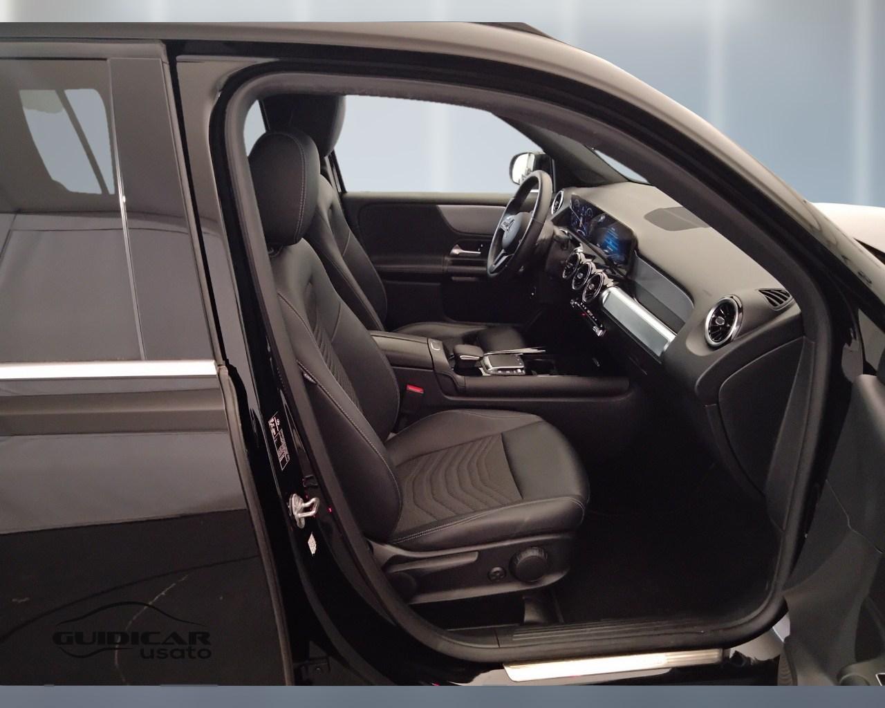 Mercedes-Benz GLB - X247 2019 - GLB 180 d Business Extra auto