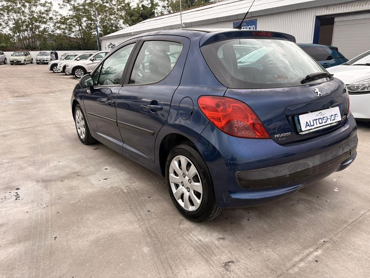 Peugeot 207 1.4 HDi 70CV 5p. XT