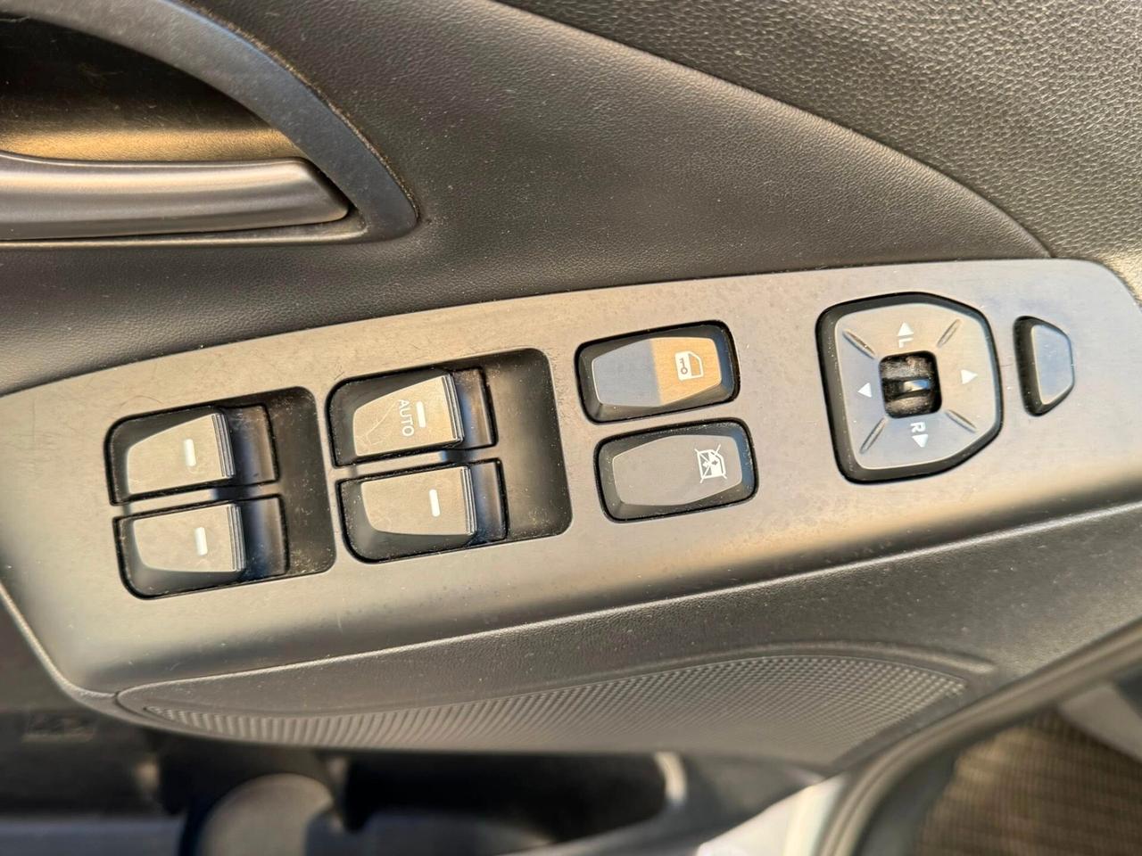 HYUNDAI IX35 1.7 CRDI 2WD XPOSSIBLE TETTO+NAVI+RETROCAMERA