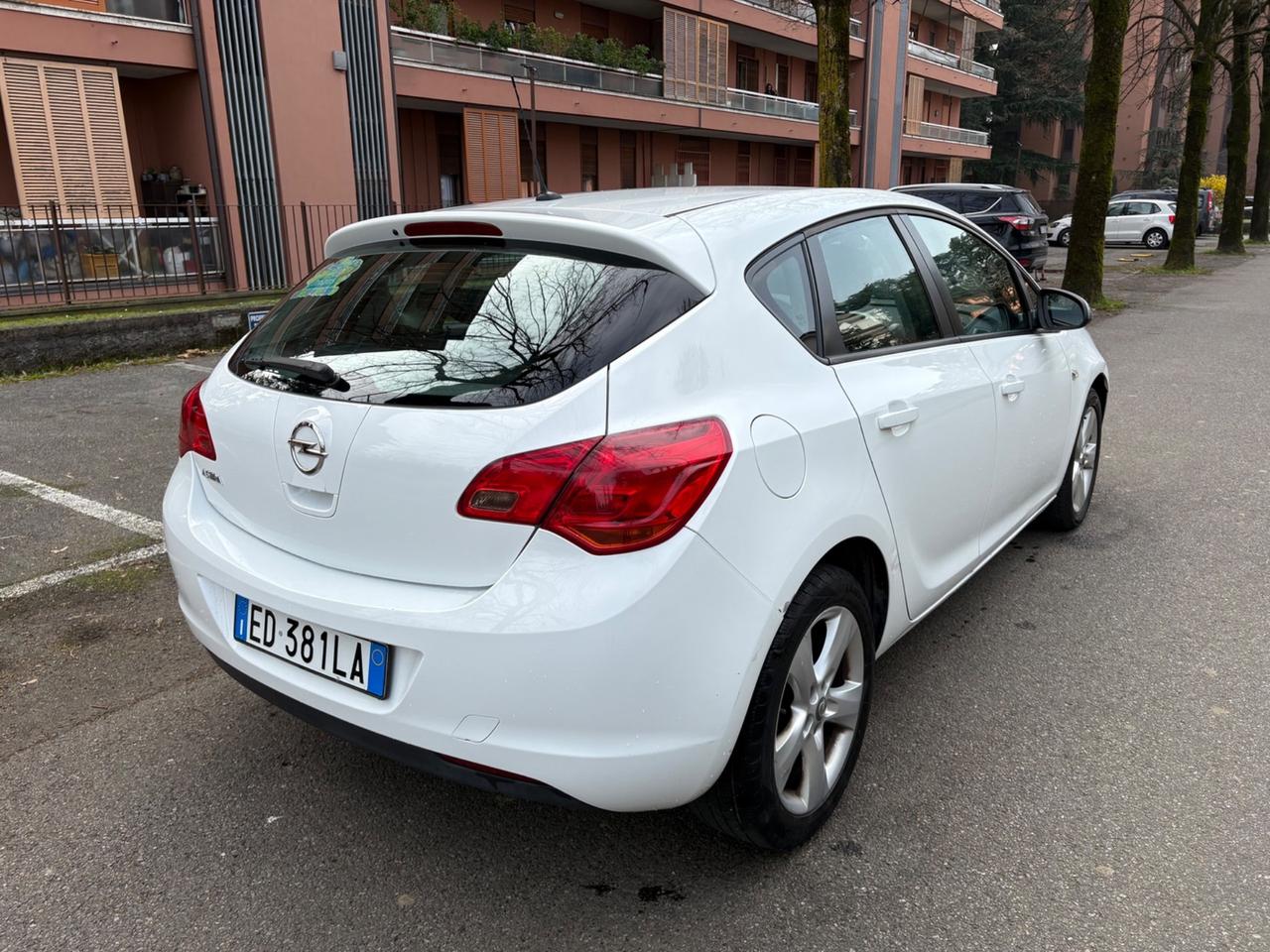 Opel Astra 1.4 100CV 5 porte Elective EURO 5