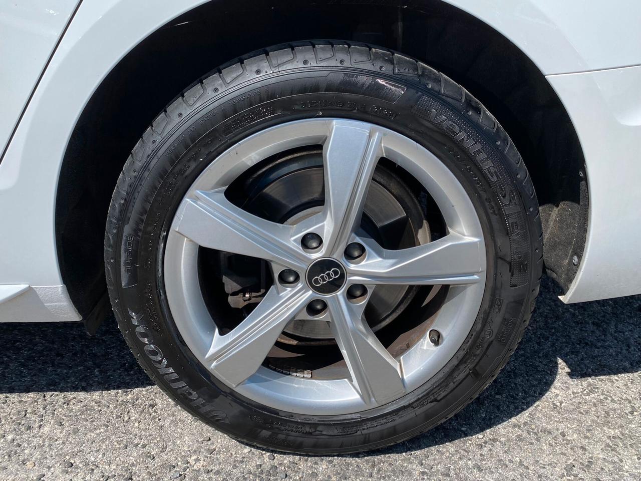 Audi A4 30 TDI/136 CV S tronic Business Advanced