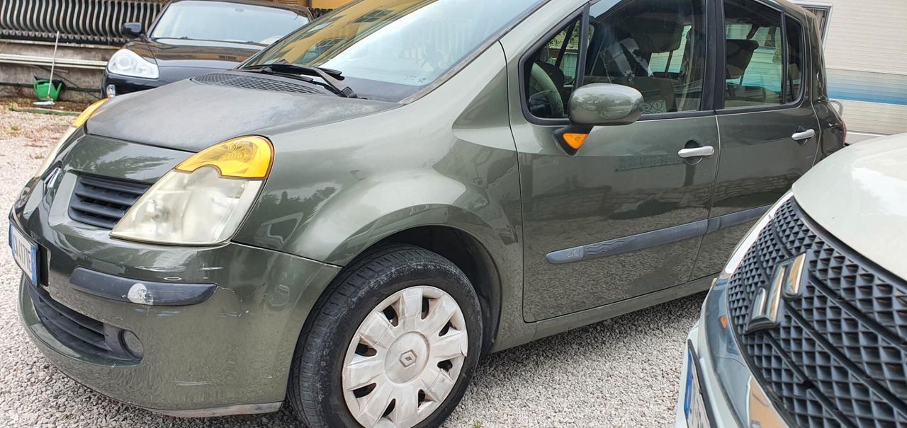 Renault Modus 1.5 dCi 82CV Confort Dynamique