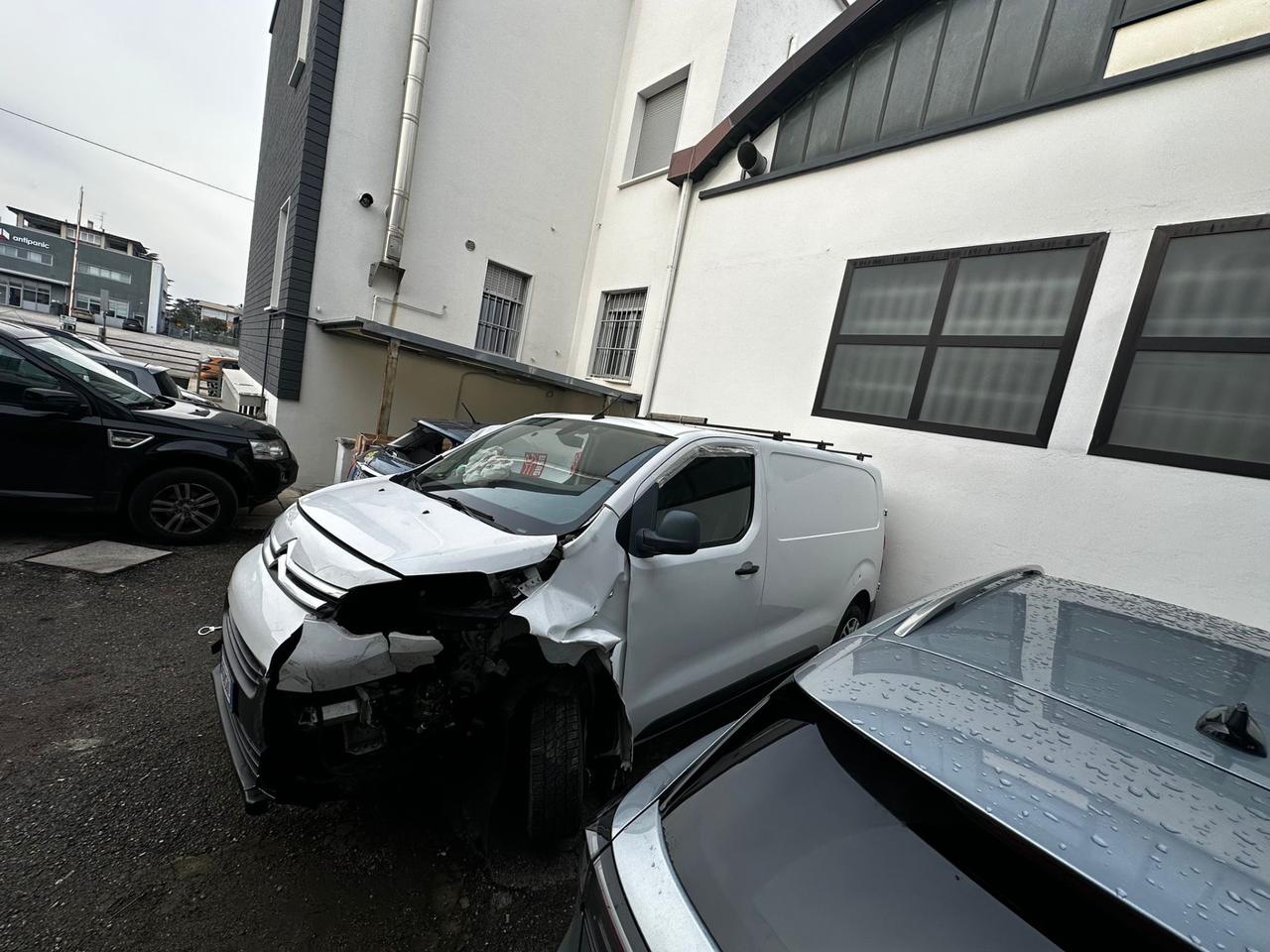 Citroen jumpy 2019 sinistrato