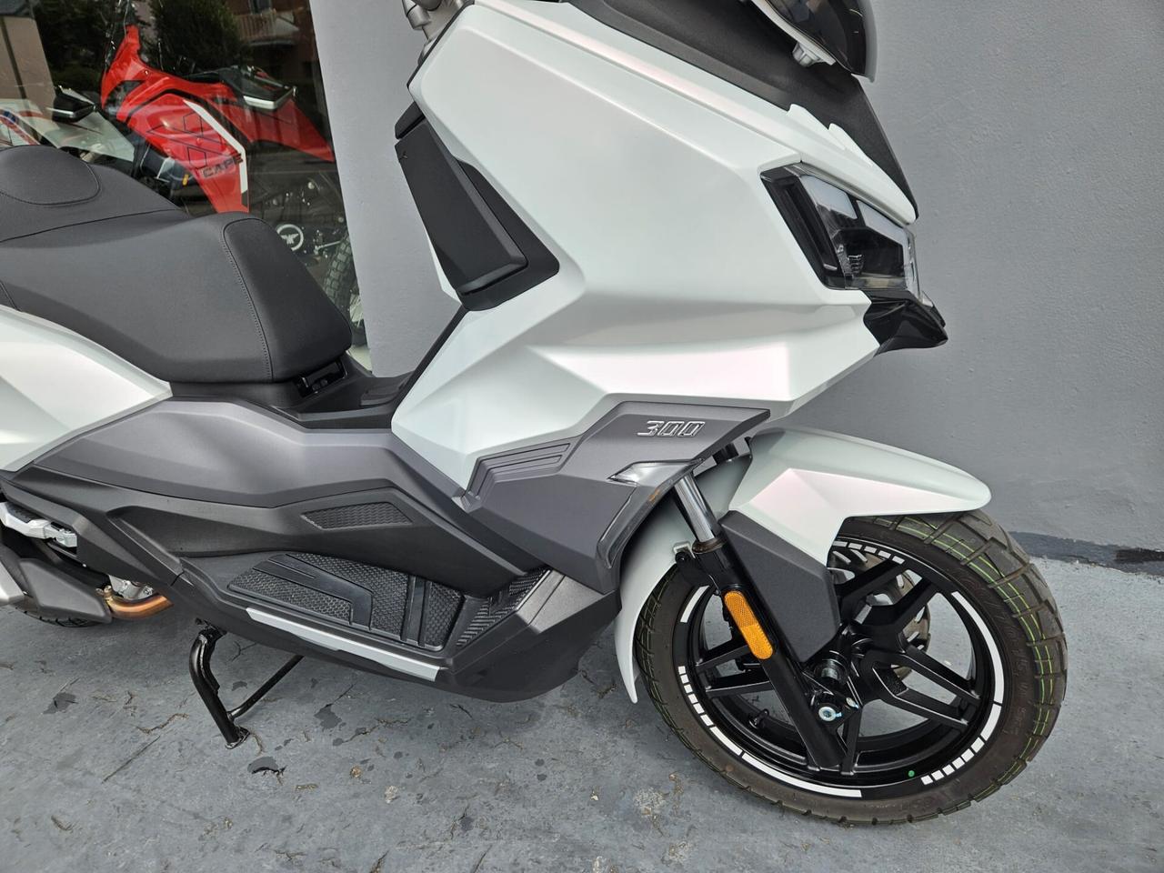 Sym ADX 300 - 2025