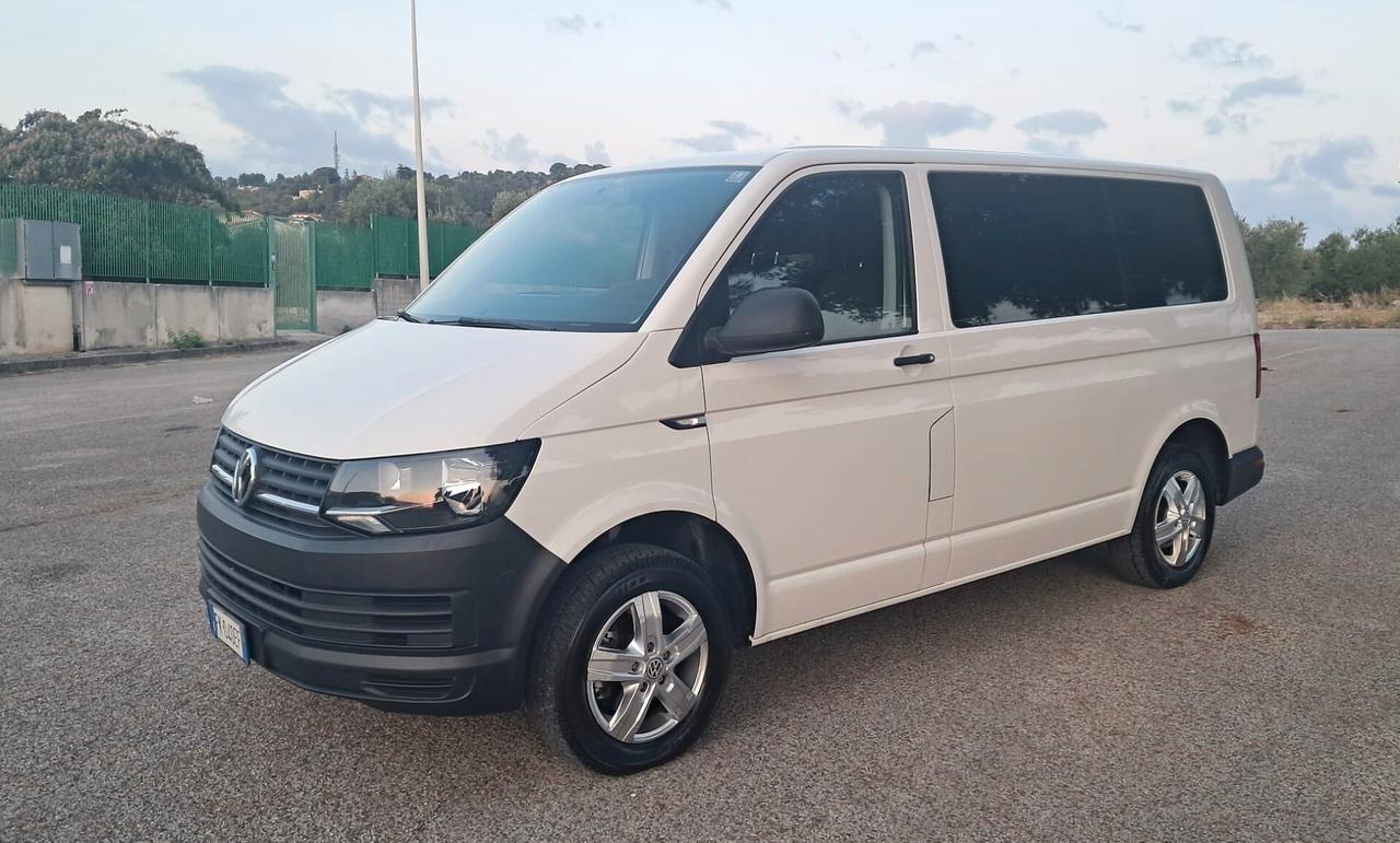 Volkswagen Caravelle 2.0 TDI – 9 posti (Iva Esposta)