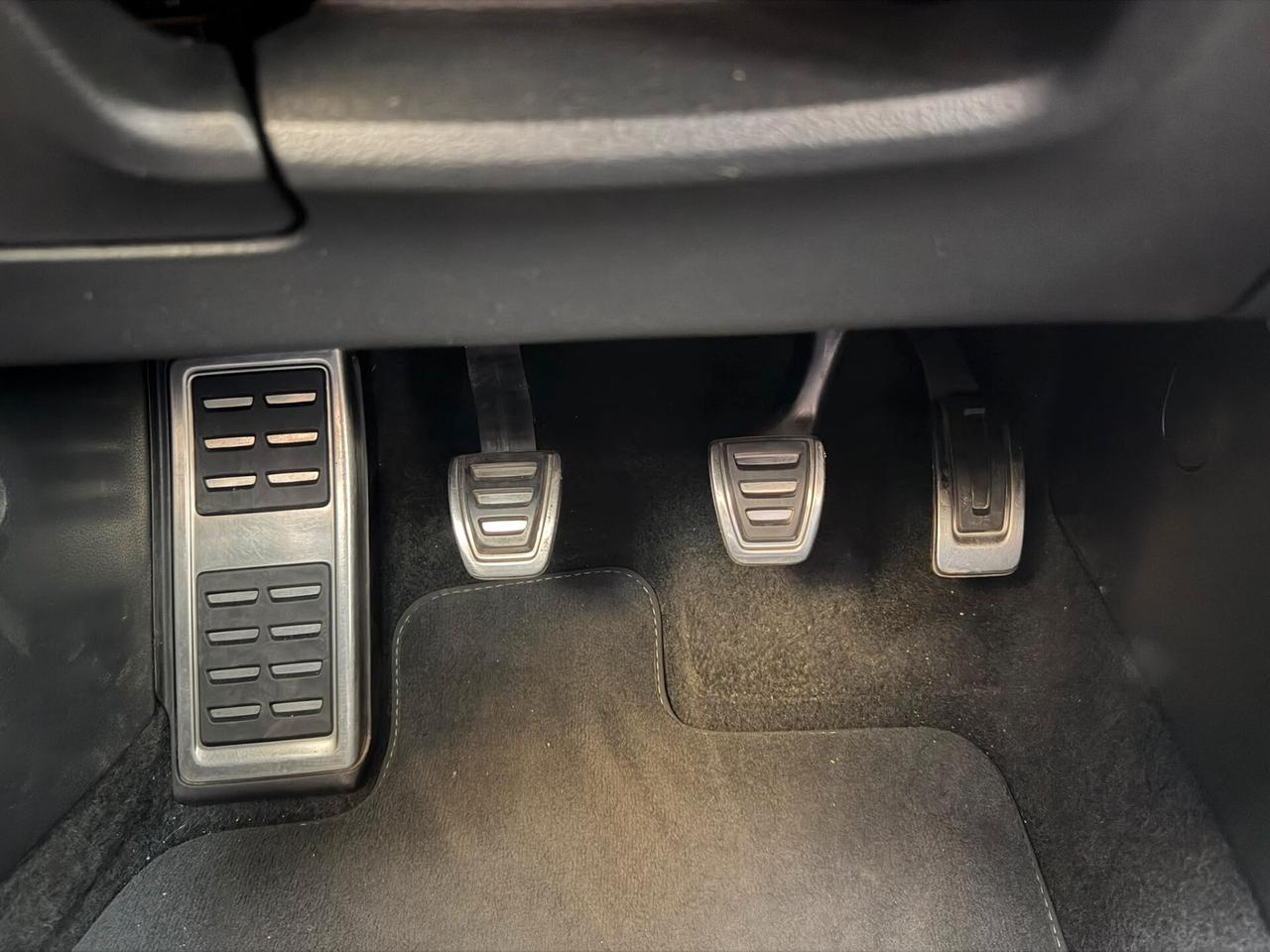 Audi Q2 30 TDI S line Edition Plus