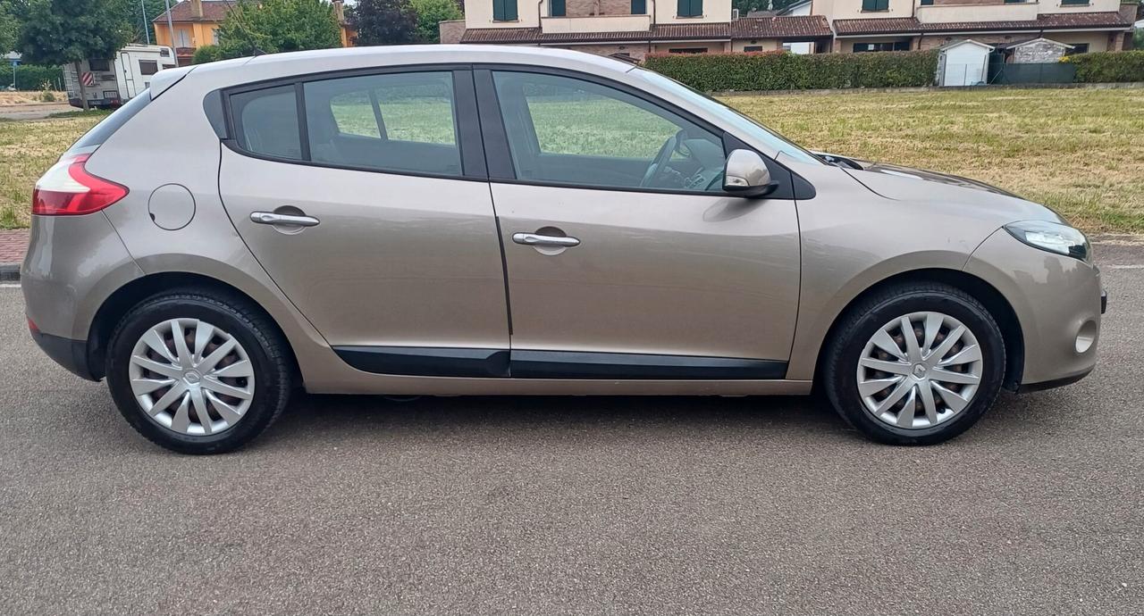 Renault Megane Mégane 1.5 dCi 110CV Luxe