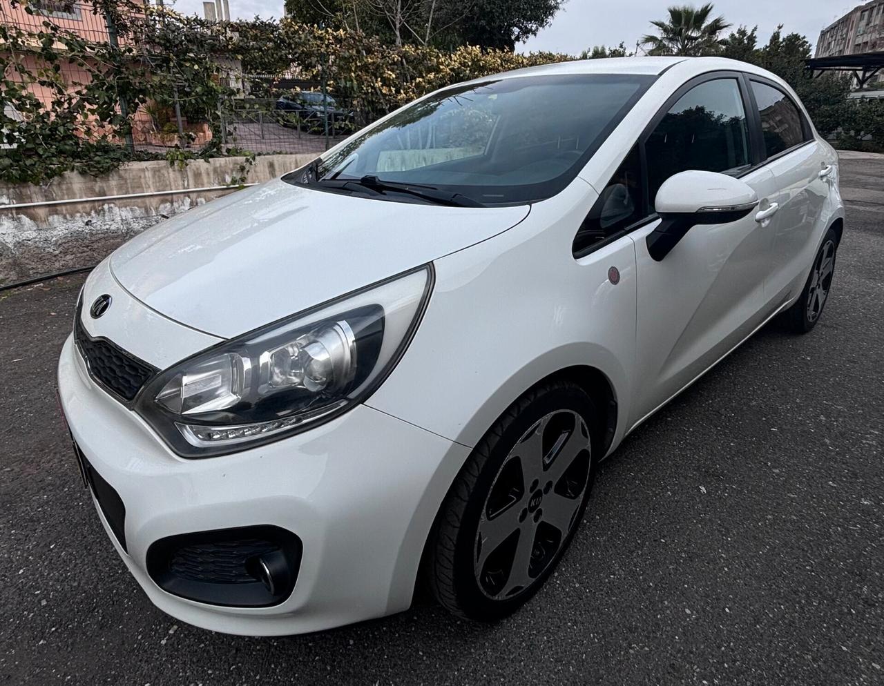 Kia Rio 1.1 CRDi 5p. Cool