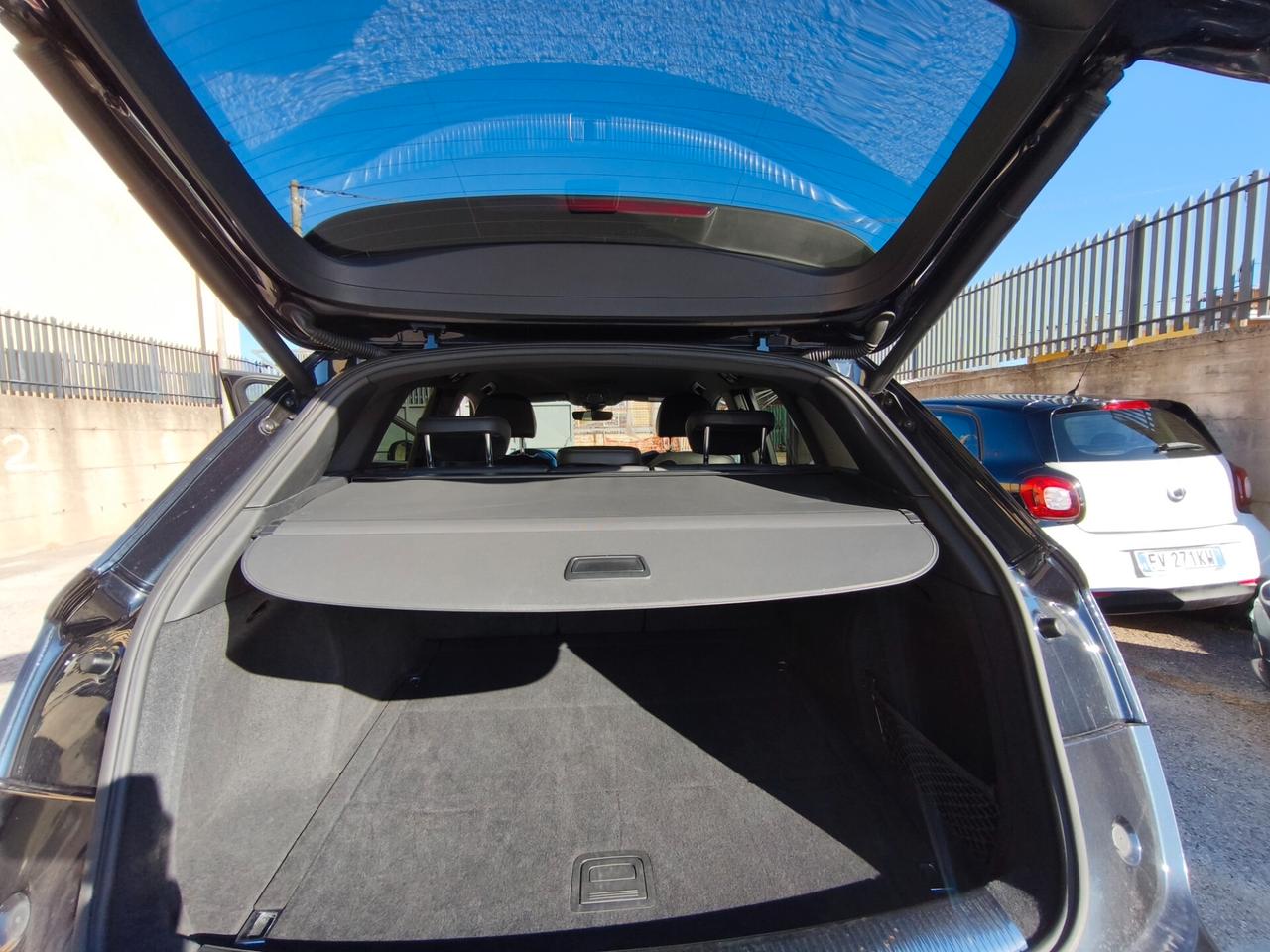 Audi Q5 2.0 TDI 190 CV quattro S tronic s-line interno esterno