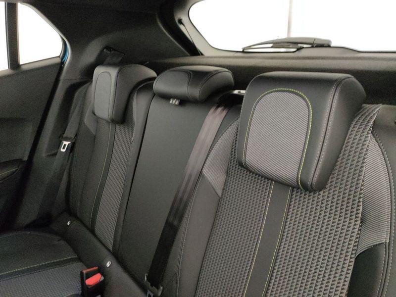 Peugeot 2008 BlueHDi 130 S&S EAT8 GT