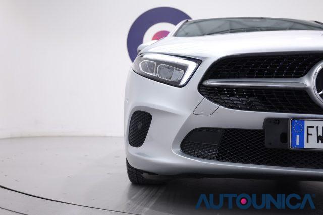 MERCEDES-BENZ A 180 D AUTOMATICA SPORT FARI FULL LED