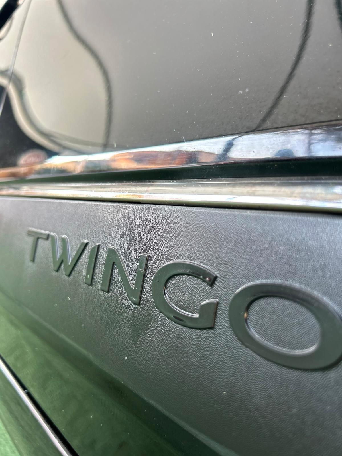 Renault Twingo 1.0 Benzina 70 cv Cabrio