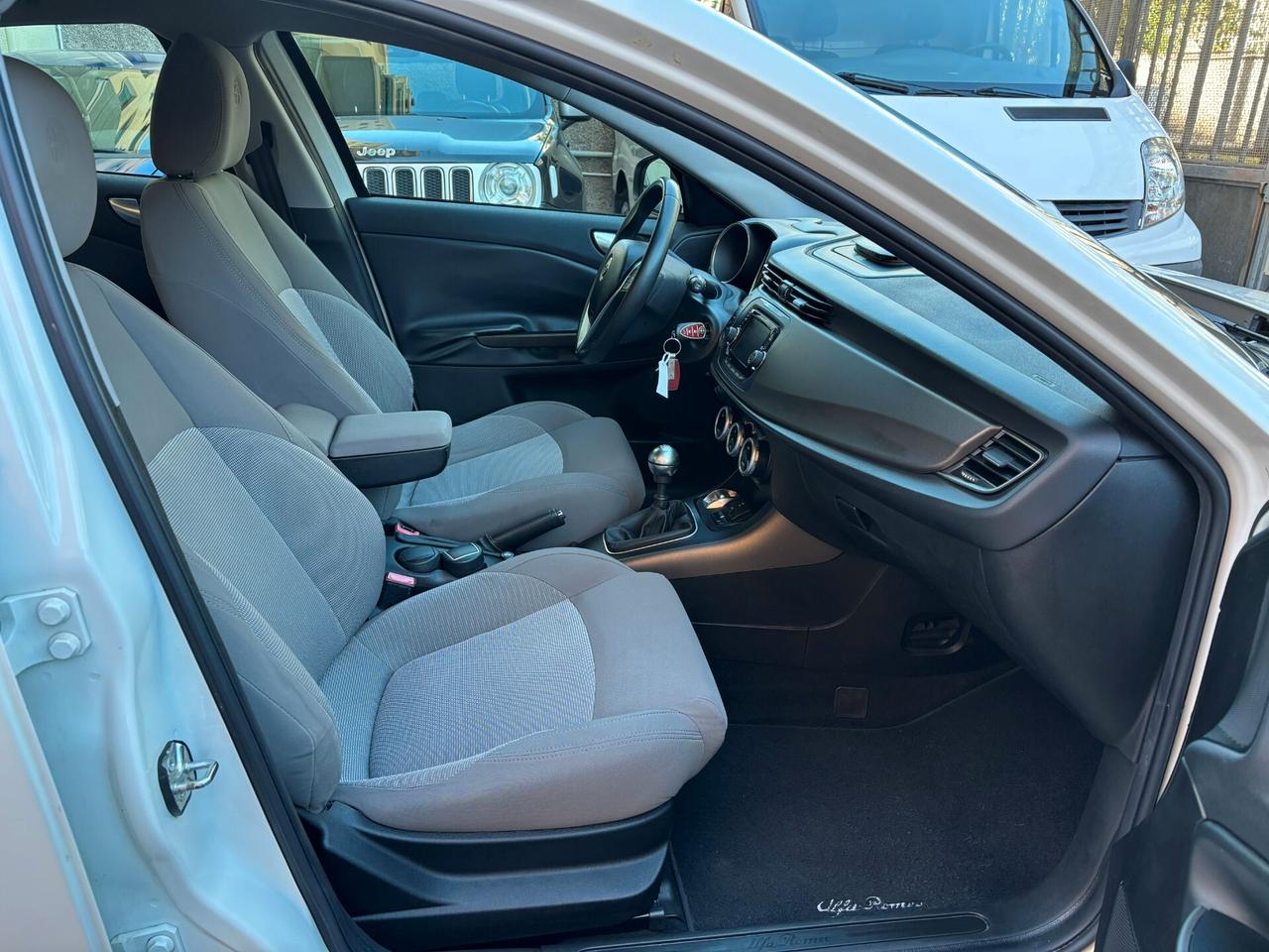 Alfa Romeo Giulietta 1.6 JTDm-2 105 CV Distinctive