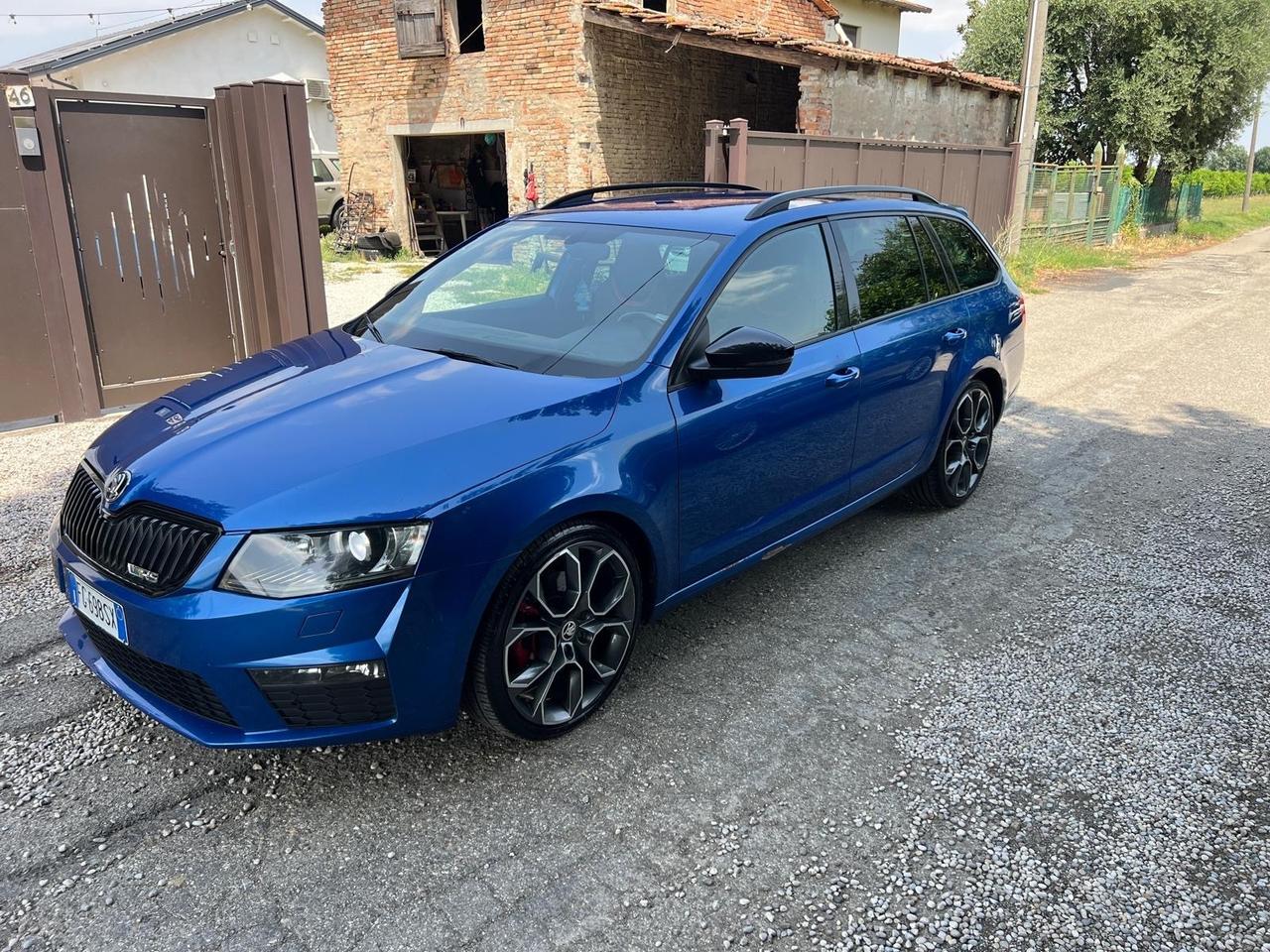 Skoda Octavia 2.0 TDI DSG Wagon RS