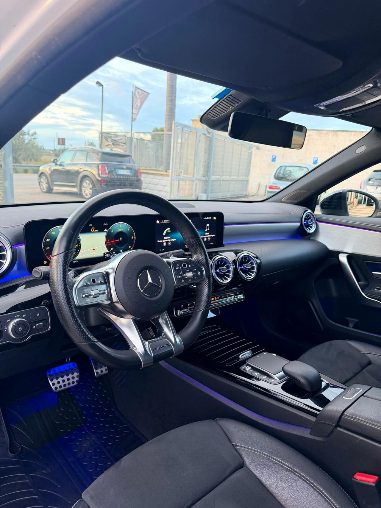 Mercedes-benz A 180d Automatic Premium AMG Night Edition
