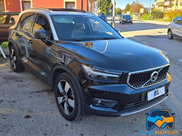 VOLVO XC40 D4 AWD Geartronic Momentum