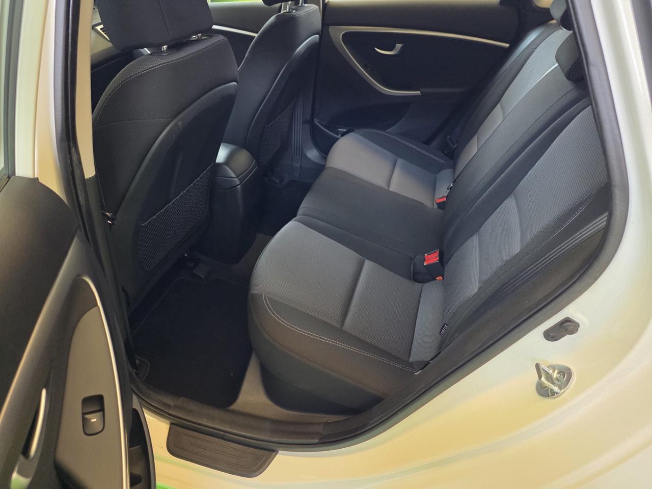 Hyundai i30 1.4 benzina