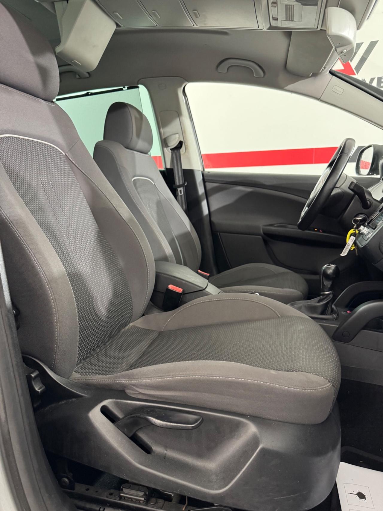 Seat Altea XL 1.6 TDI 105 CV Tv interna