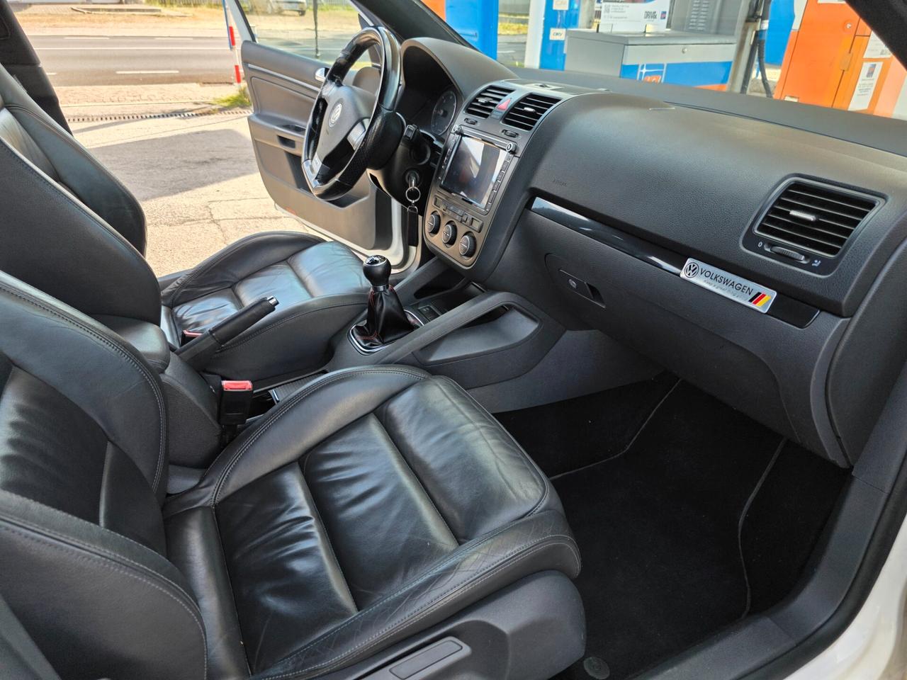 Volkswagen Golf GTD anno 2008 con 313.500 Motore sost