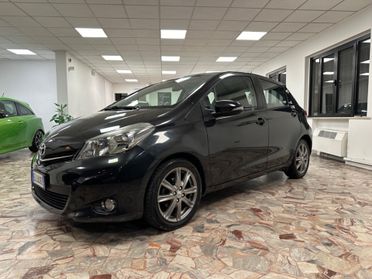 Toyota Yaris 1.3 Lounge CVT Automatica