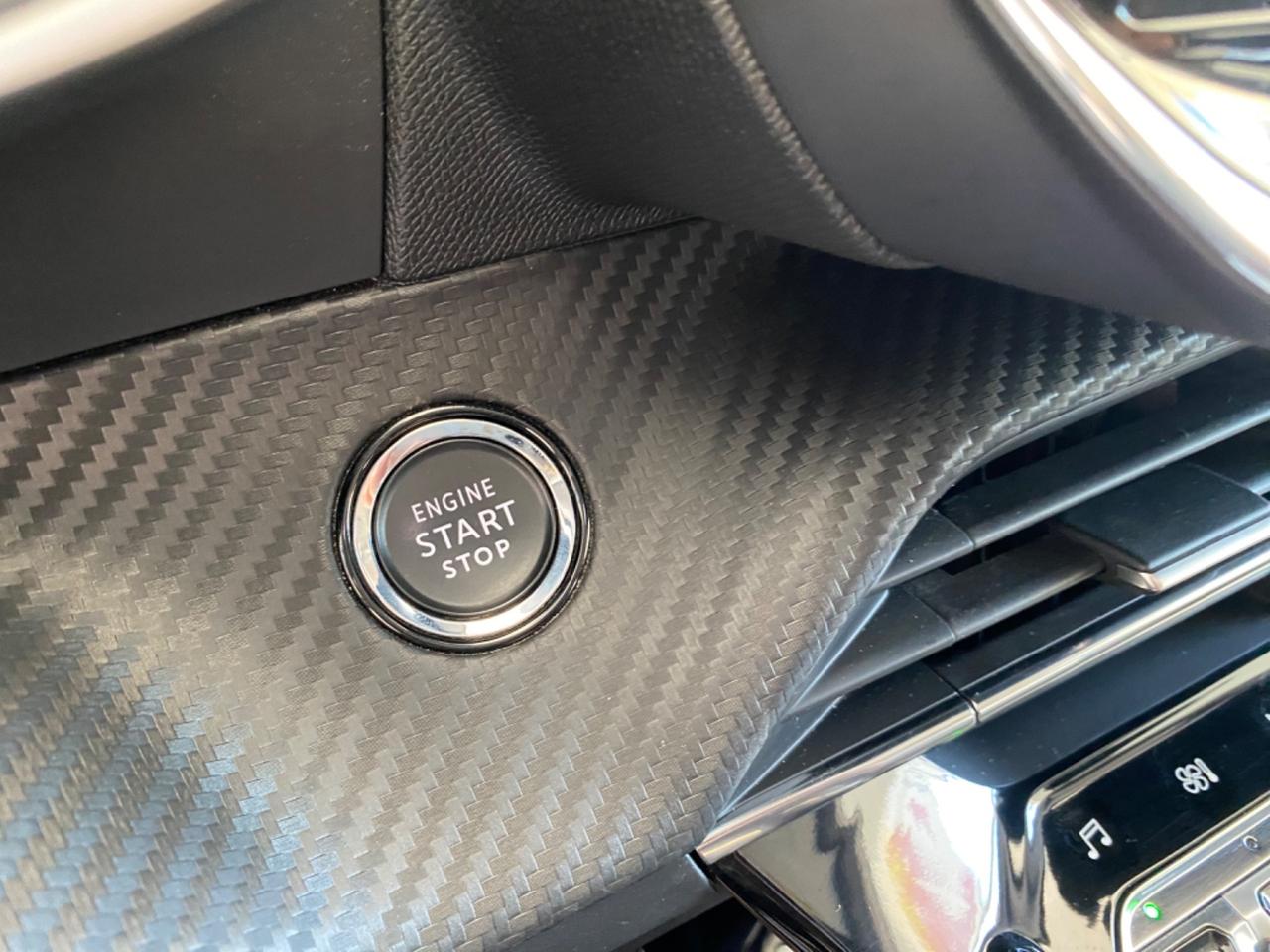 Peugeot 2008 BlueHDi S&S ALLURE+COCKPIT/KEYLESS2021