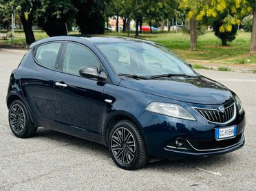 Lancia Ypsilon 1.0 FireFly 5 porte S&S Hybrid Ecochic Gold -TUA SENZA VINCOLI-