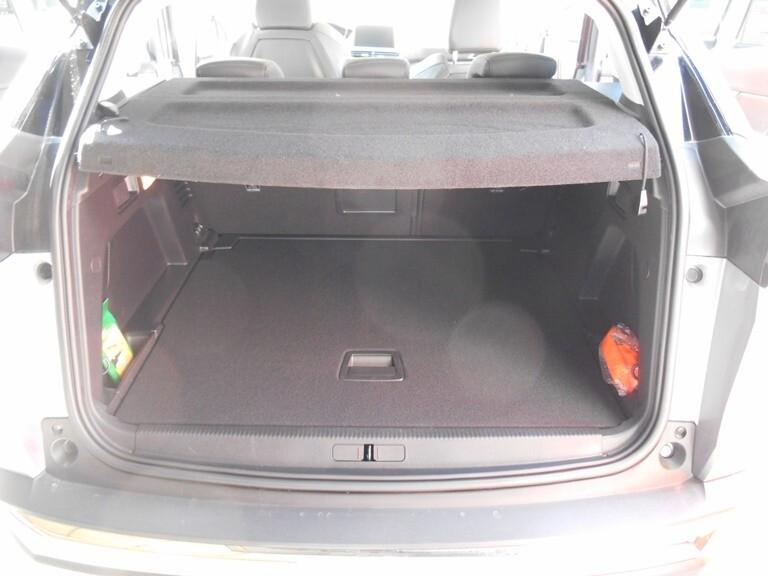 Peugeot 3008 BENZINA AUTOMATICO KM 22000