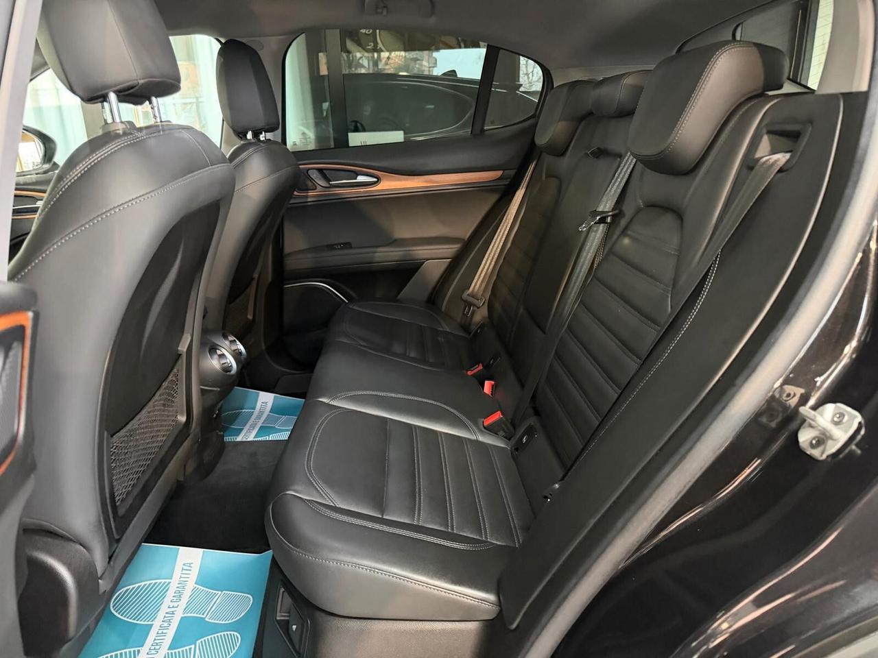 Alfa Romeo Stelvio Benzina 280Cv Tagliandi certificati