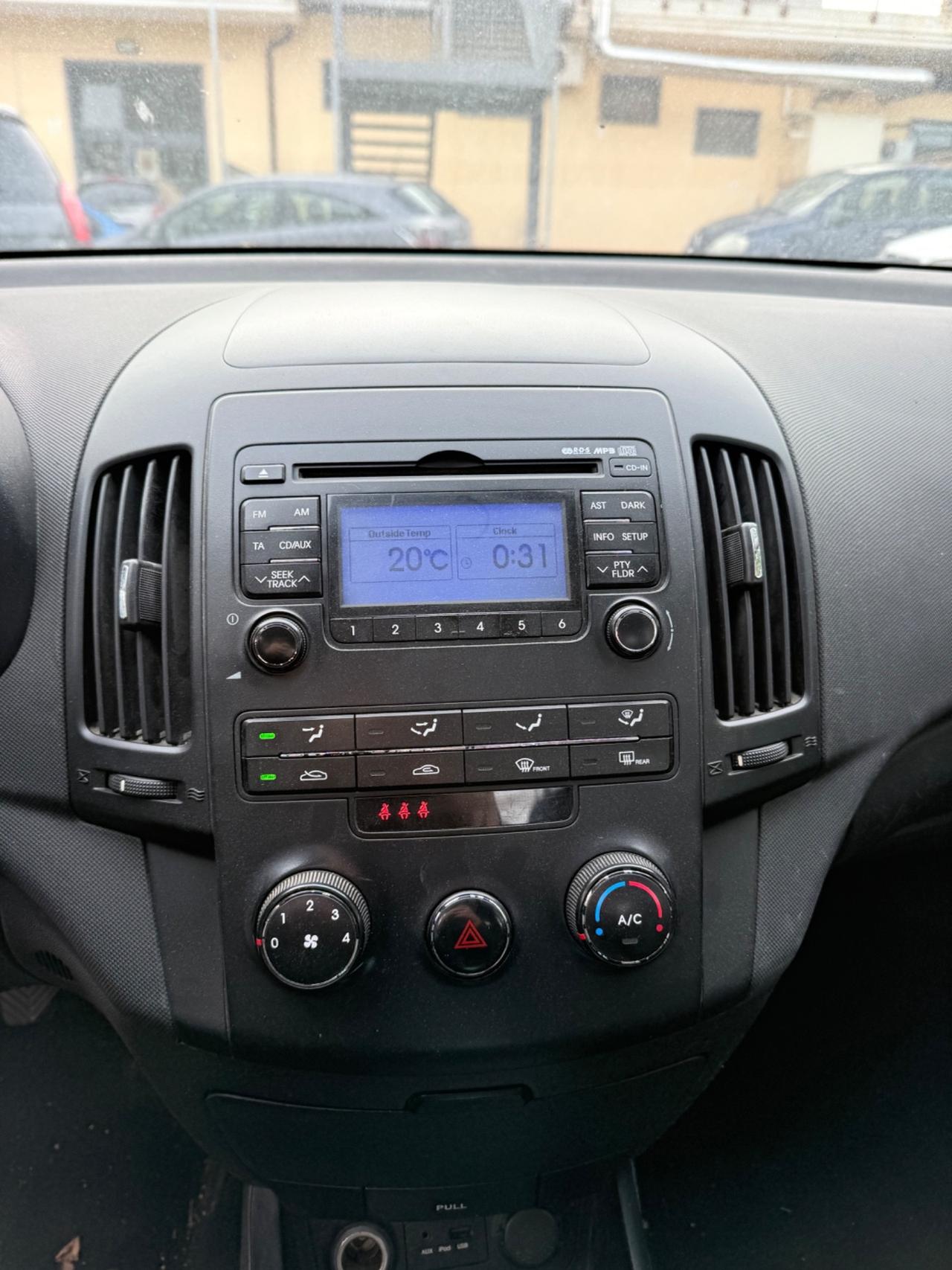 Hyundai i30 1.6 CRDi VGT 16V 90CV 5p.