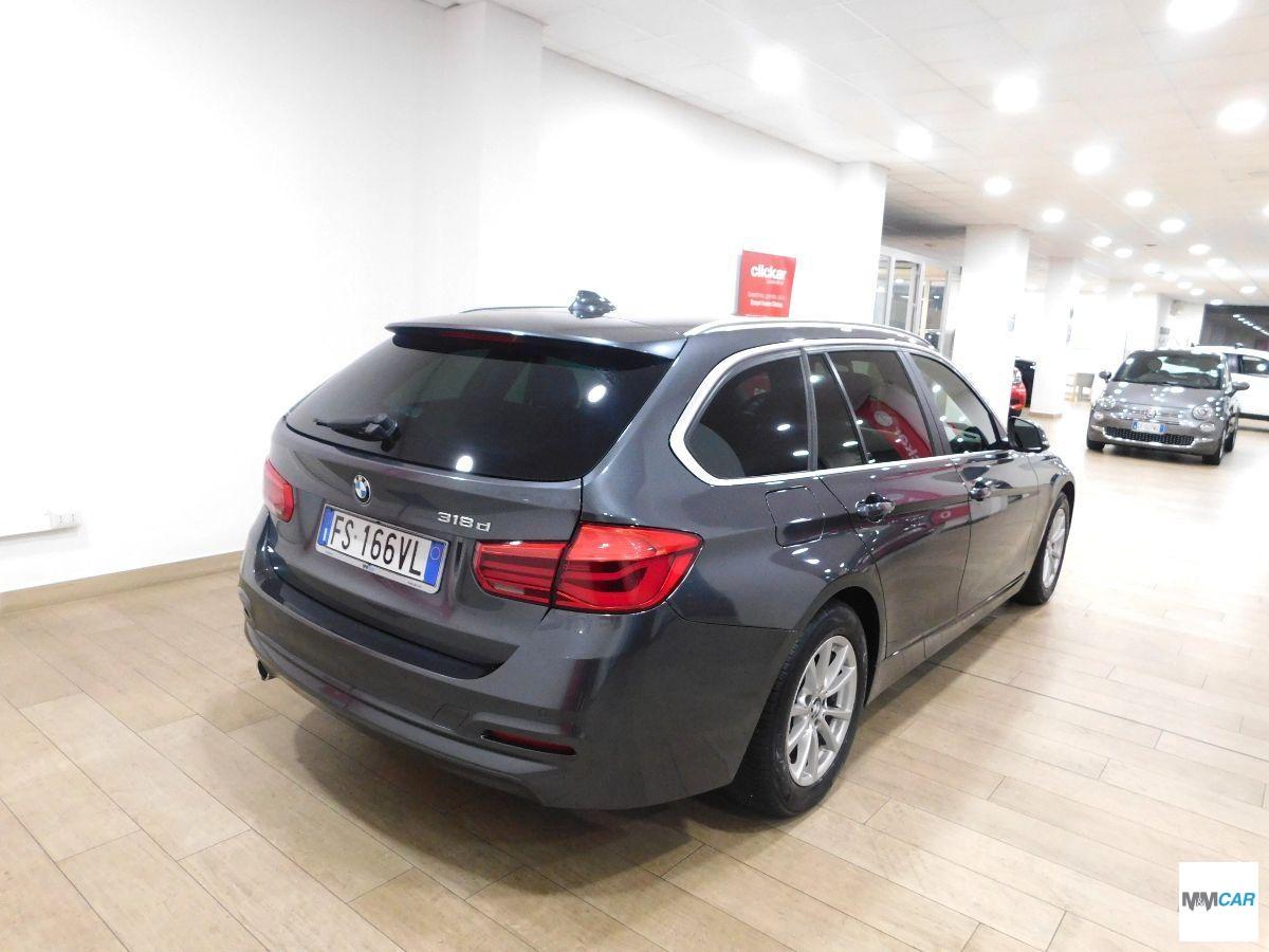 BMW - Serie 3 Touring - 318d Touring Business Advantage aut.