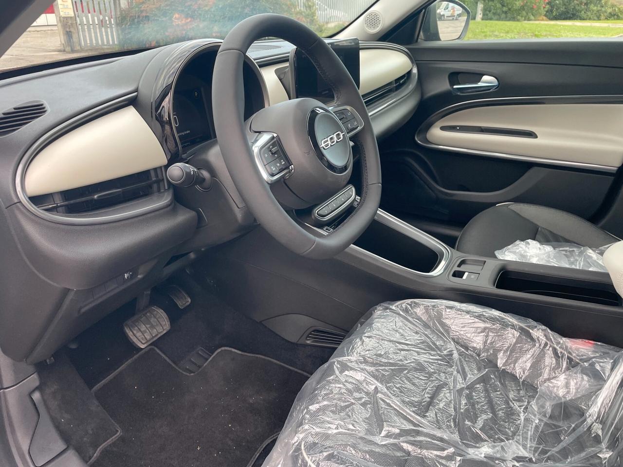 Fiat 600 Hybrid 110 CV DCT MHEV La Prima