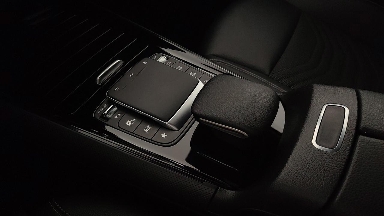 Mercedes-Benz GLB 180 d Business Extra auto