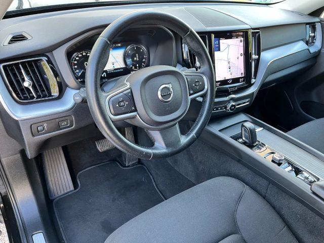 VOLVO XC60 B4 (d) AWD Geartronic Momentum Pro