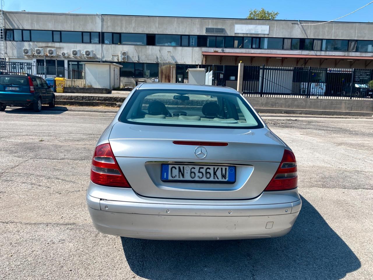 Mercedes-benz E 200 Kompressor TPS cat Classic GPL