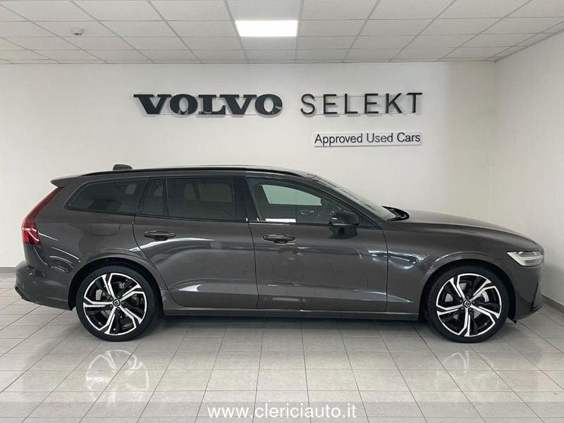 Volvo V60 B4 (d) automatico Plus Dark